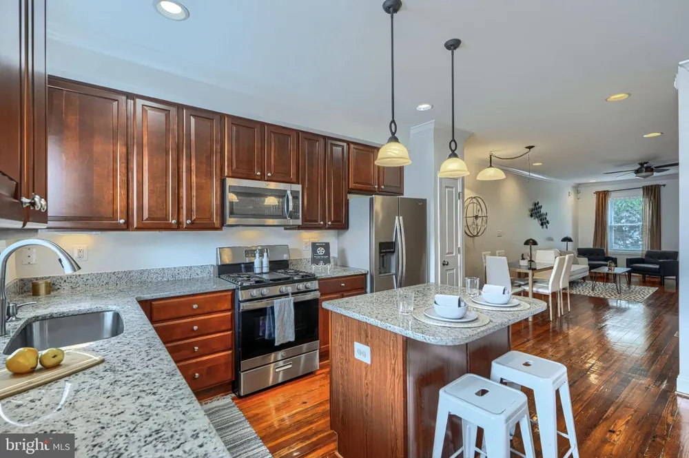 138 S CLINTON STREET Baltimore, MD 21224