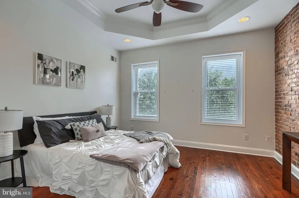138 S CLINTON STREET Baltimore, MD 21224