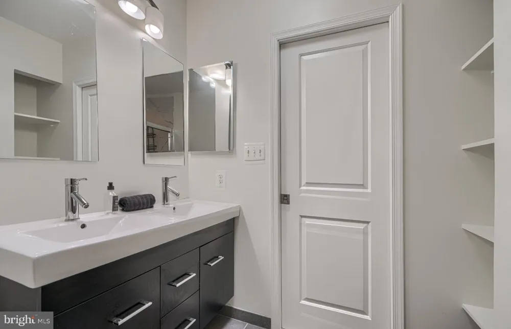 138 S CLINTON STREET Baltimore, MD 21224
