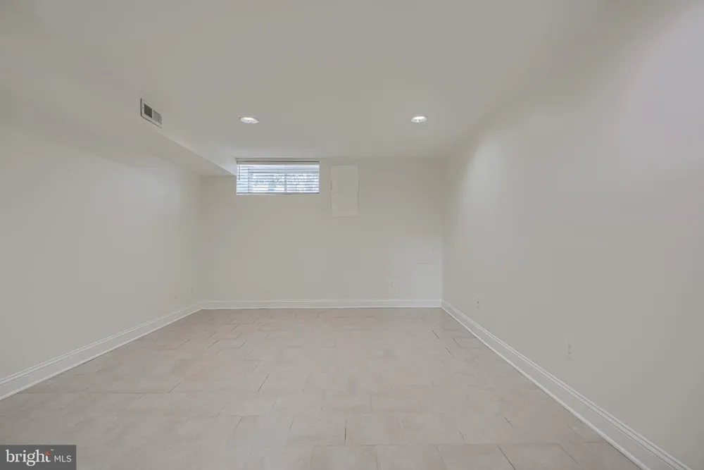 138 S CLINTON STREET Baltimore, MD 21224