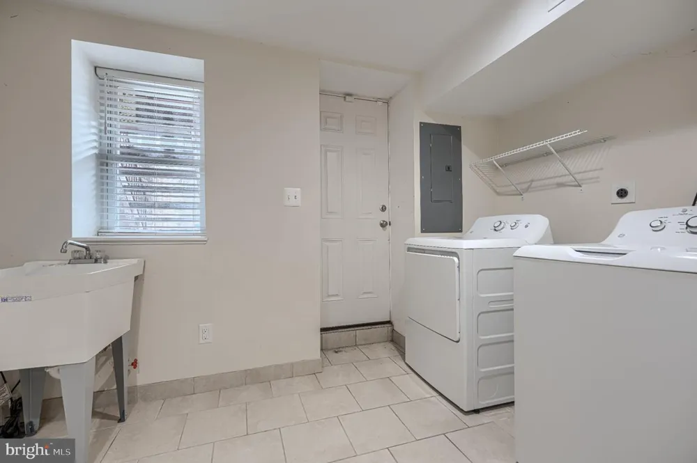 138 S CLINTON STREET Baltimore, MD 21224