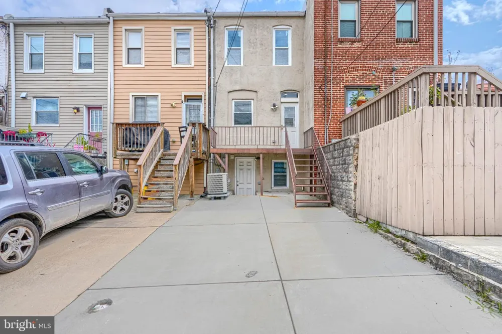 138 S CLINTON STREET Baltimore, MD 21224