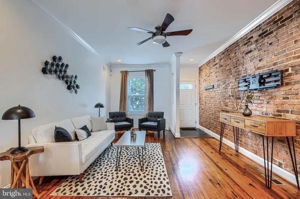 138 S CLINTON STREET Baltimore, MD 21224