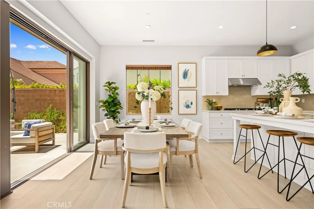 105 Yellow Iris Irvine, CA 92618