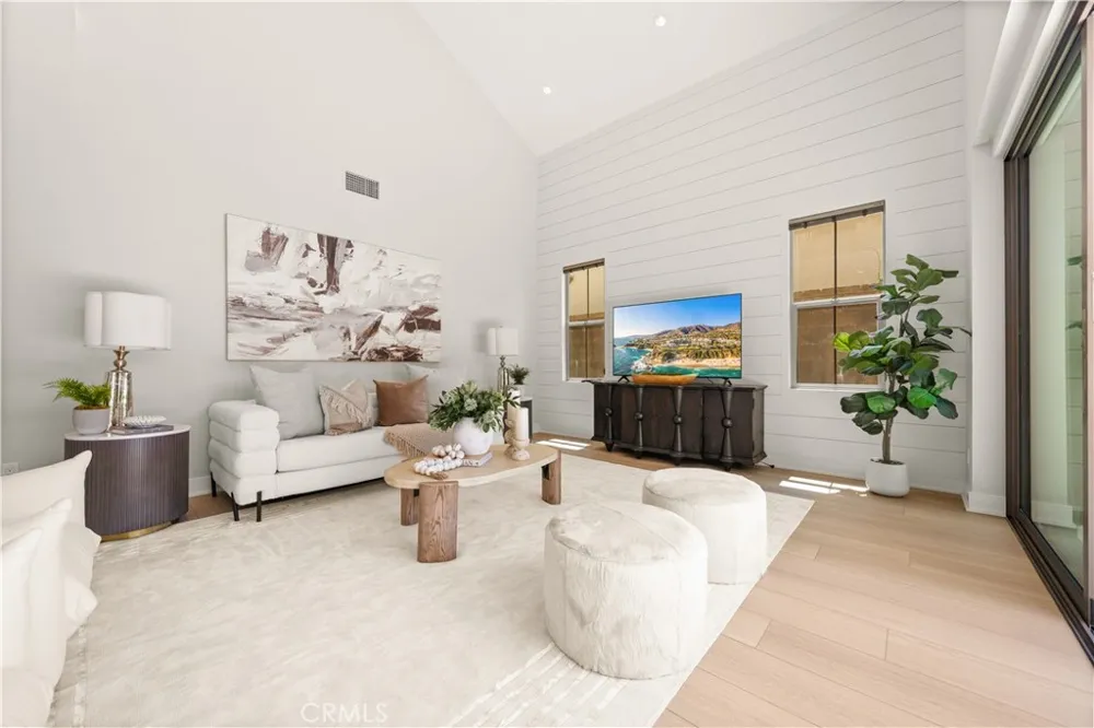 105 Yellow Iris Irvine, CA 92618