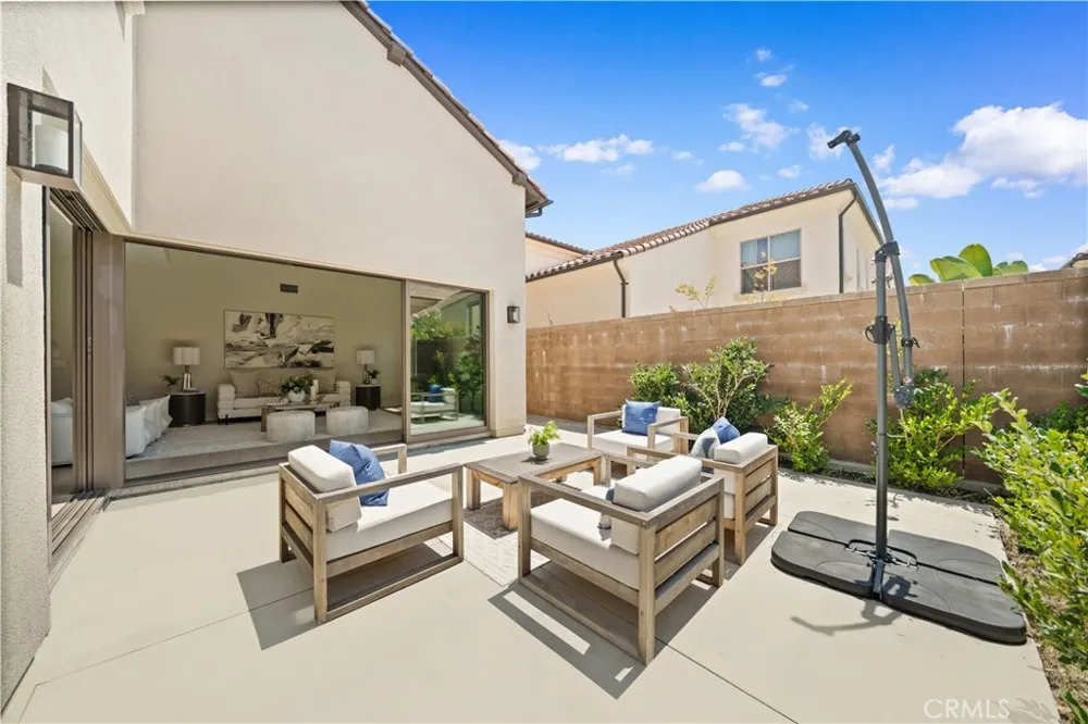 105 Yellow Iris Irvine, CA 92618