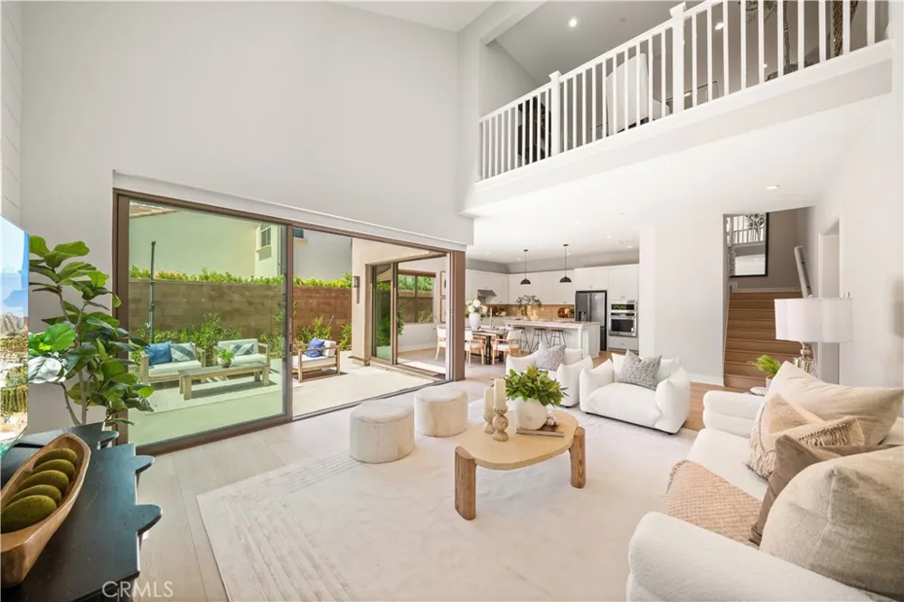 105 Yellow Iris Irvine, CA 92618
