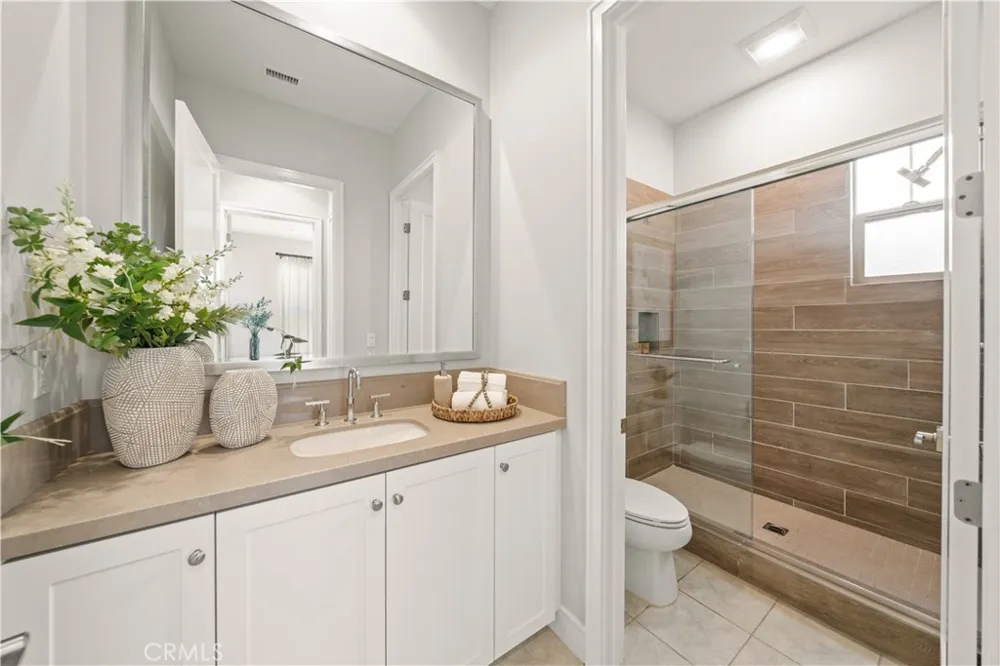 105 Yellow Iris Irvine, CA 92618