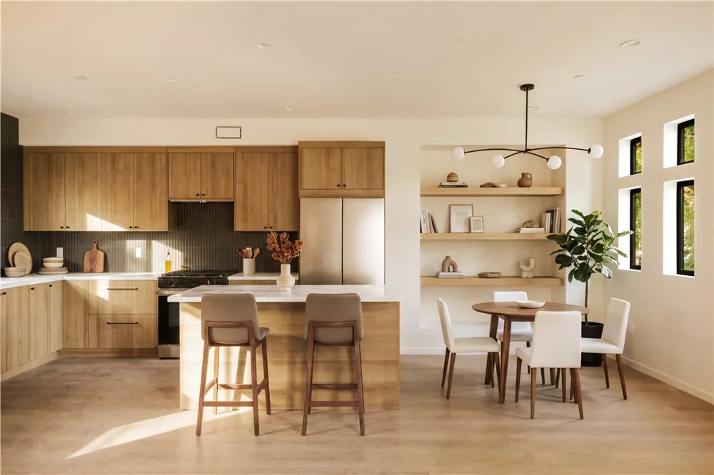 1249 Seward Street Los Angeles, CA 90038