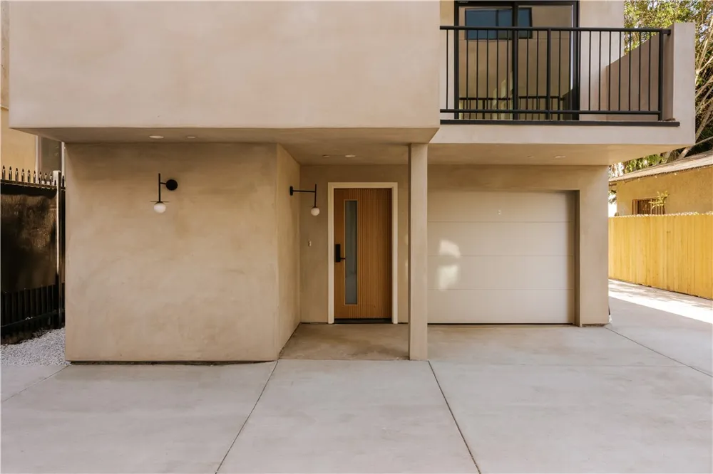 1249 Seward Street Los Angeles, CA 90038