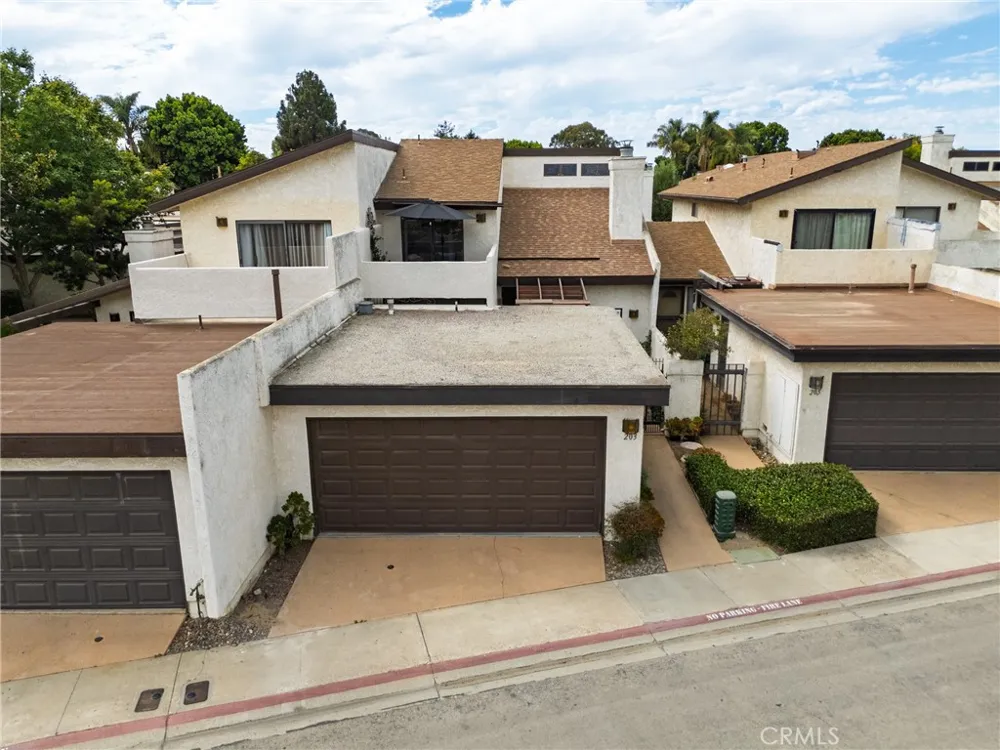 203 Knights Santa Maria, CA 93454