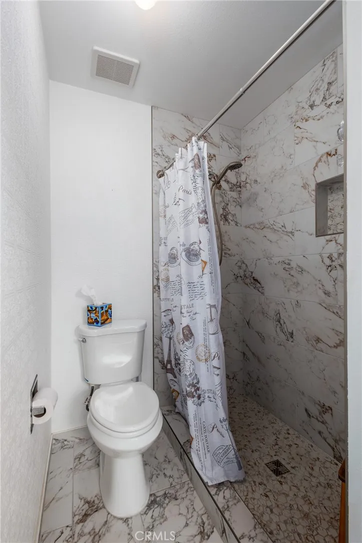 203 Knights Santa Maria, CA 93454