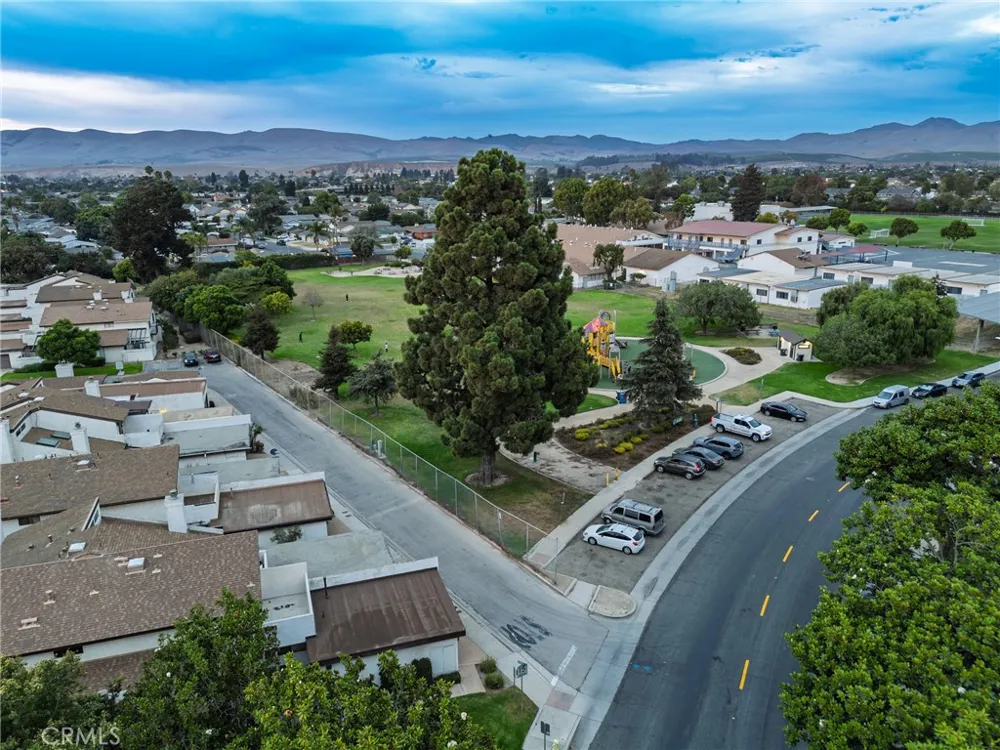 203 Knights Santa Maria, CA 93454