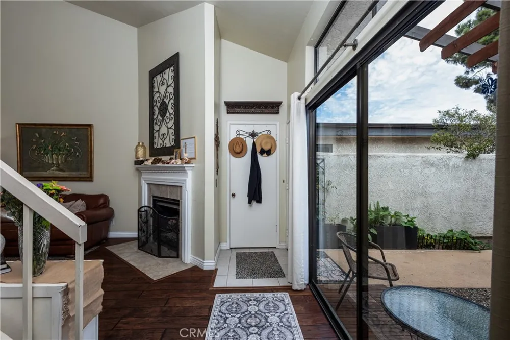 203 Knights Santa Maria, CA 93454