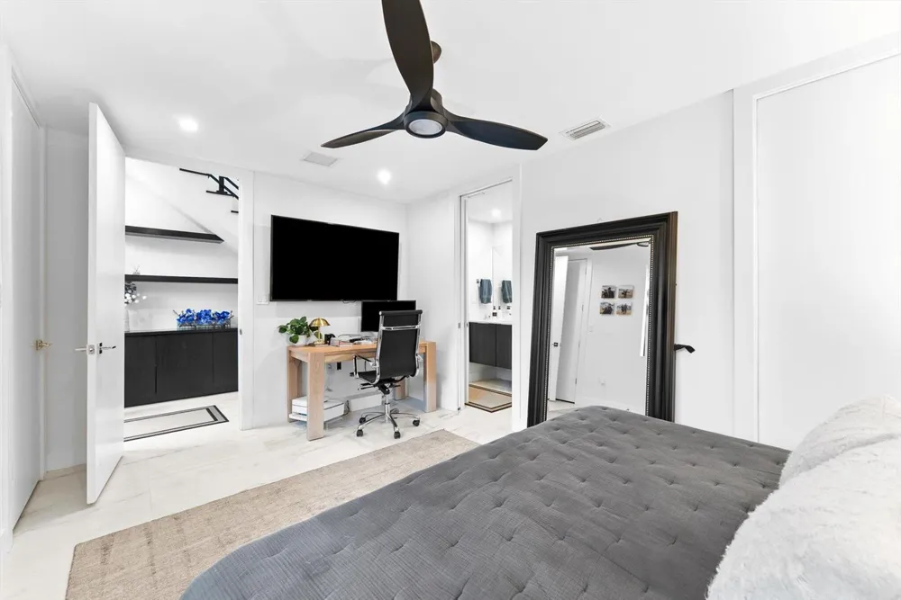 1048 Victoria Park Road Fort Lauderdale, FL 33304