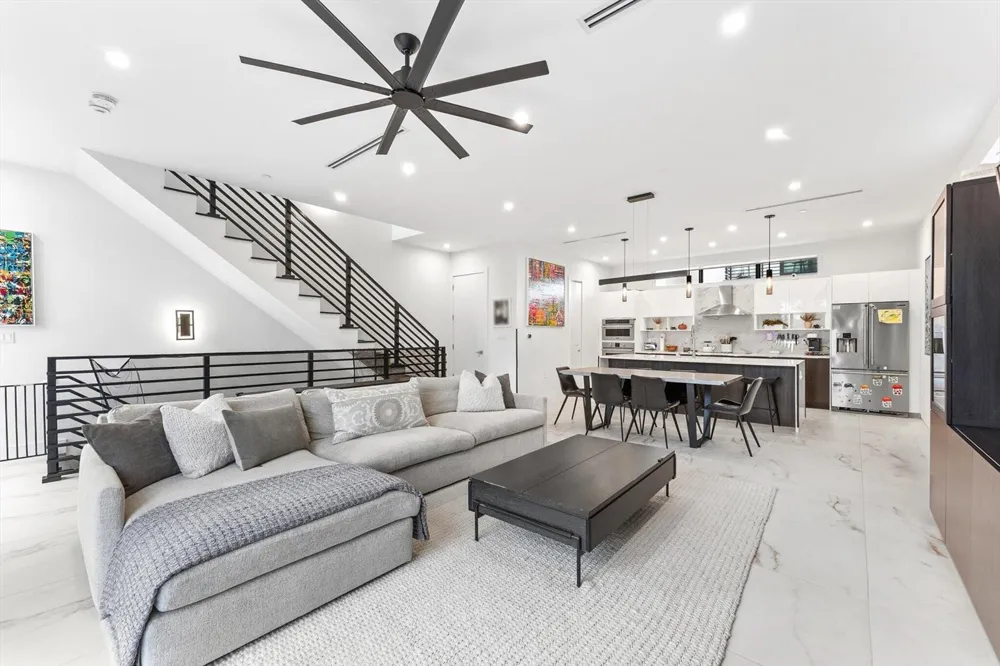 1048 Victoria Park Road Fort Lauderdale, FL 33304