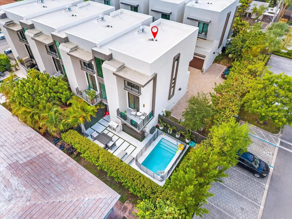 1048 Victoria Park Road Fort Lauderdale, FL 33304