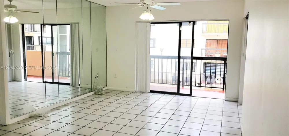 995 SW 84th Ave #218 Miami, FL 33144