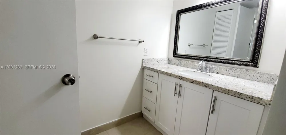995 SW 84th Ave #218 Miami, FL 33144