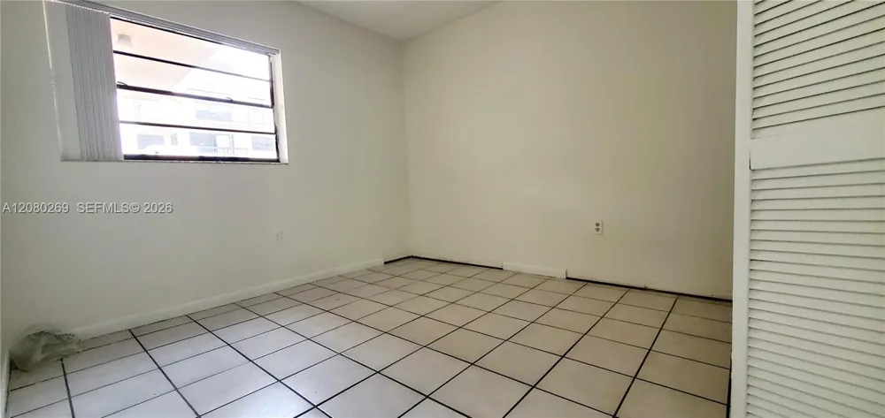 995 SW 84th Ave #218 Miami, FL 33144