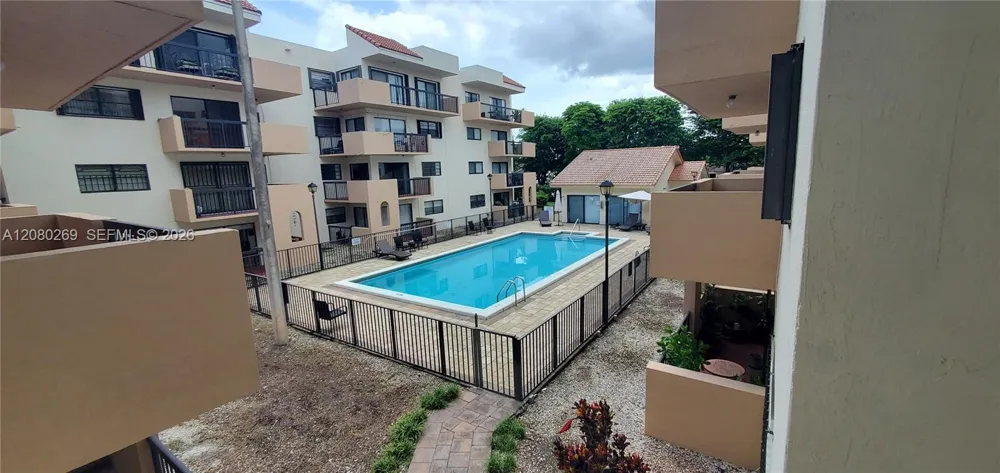 995 SW 84th Ave #218 Miami, FL 33144