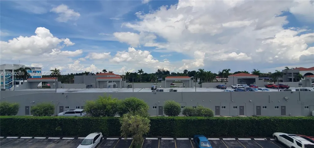 995 SW 84th Ave #218 Miami, FL 33144