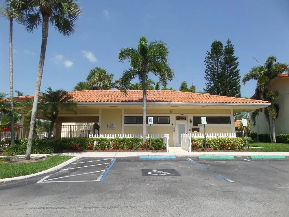 1523 LAKE CRYSTAL DRIVE #F West Palm Beach, FL 33411