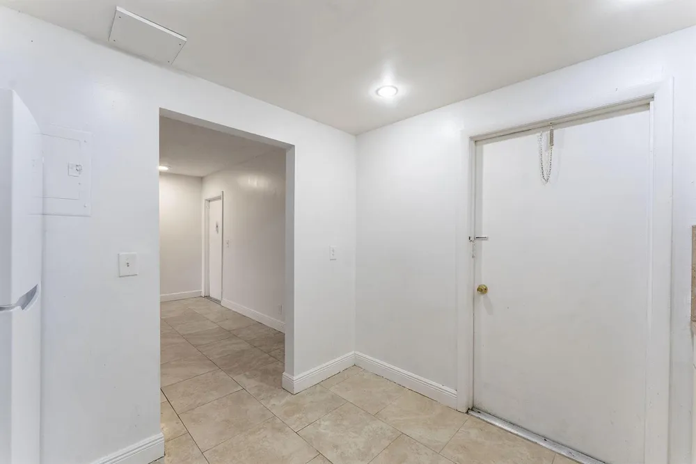 632 NW 13th Street #16 Boca Raton, FL 33486