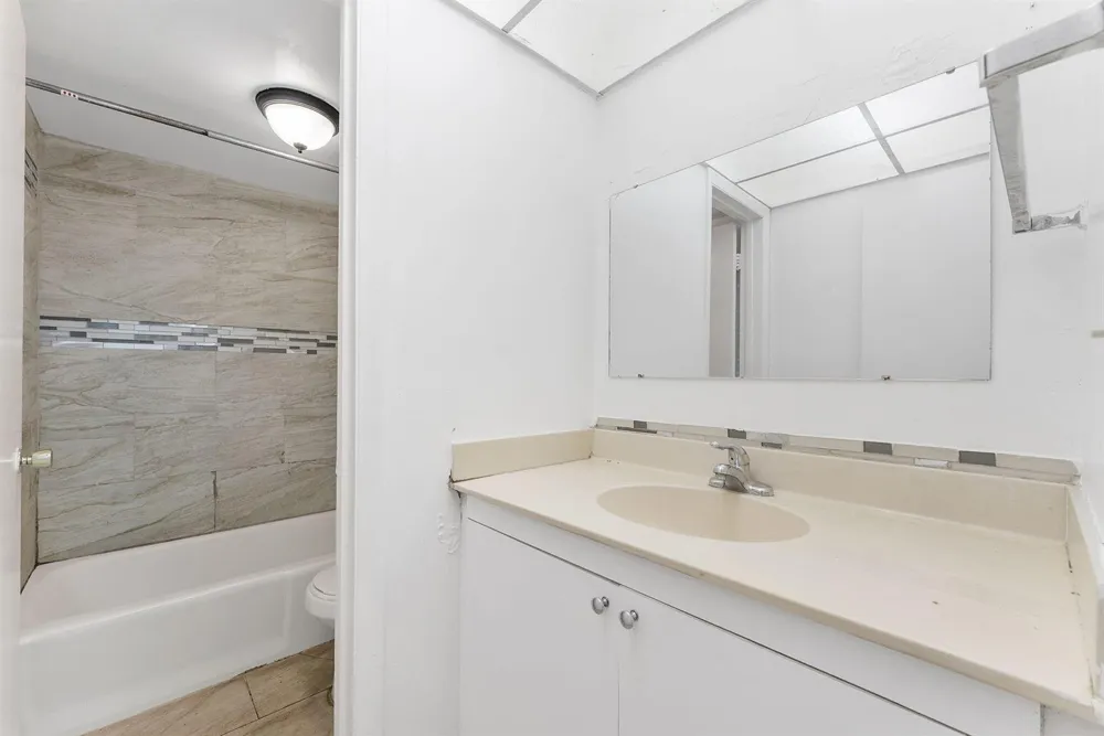 632 NW 13th Street #16 Boca Raton, FL 33486