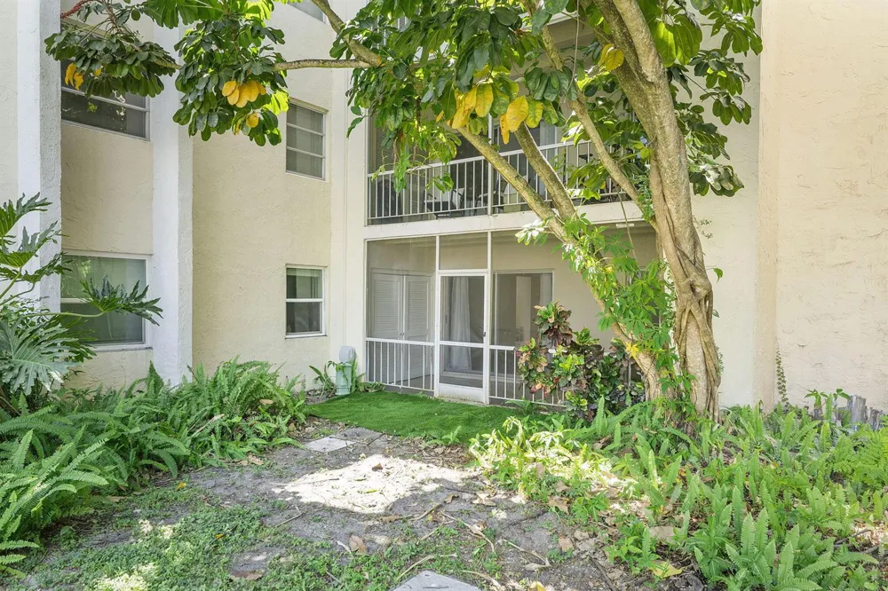 632 NW 13th Street #16 Boca Raton, FL 33486