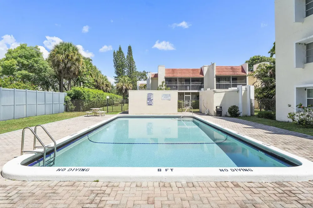 632 NW 13th Street #16 Boca Raton, FL 33486