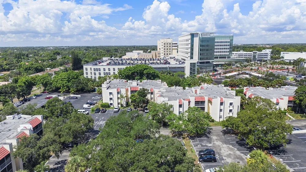632 NW 13th Street #16 Boca Raton, FL 33486