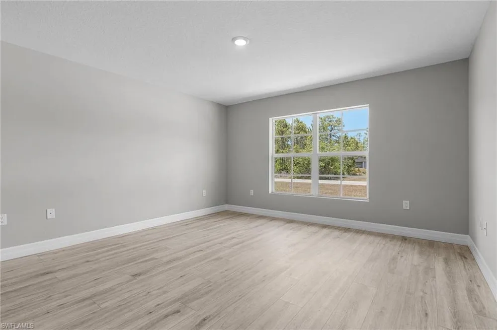 337 Woodburn Drive Lehigh Acres, FL 33972
