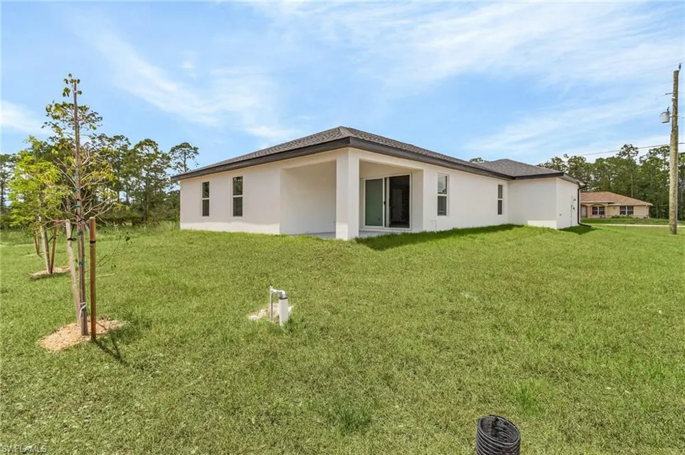 337 Woodburn Drive Lehigh Acres, FL 33972