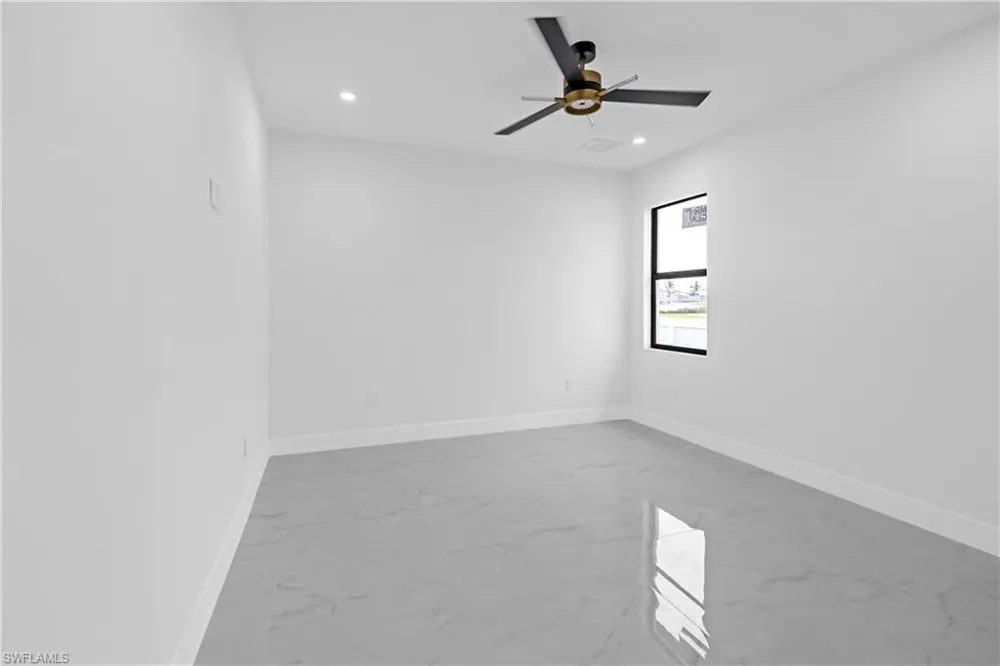 2415 NE 22nd Place Cape Coral, FL 33909