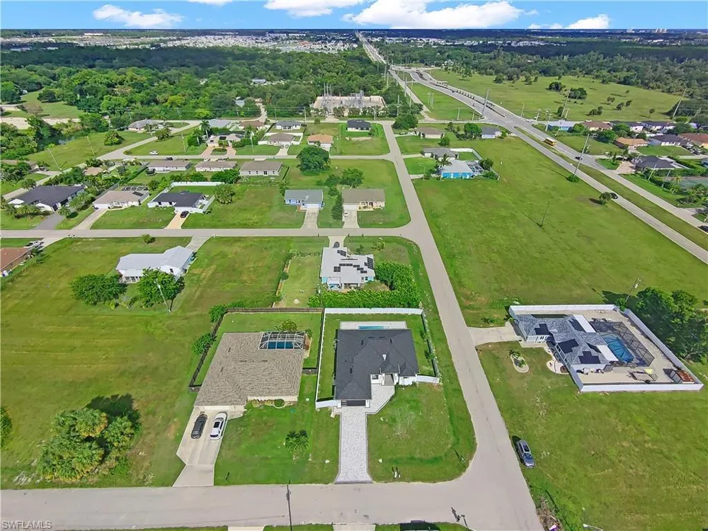 2415 NE 22nd Place Cape Coral, FL 33909