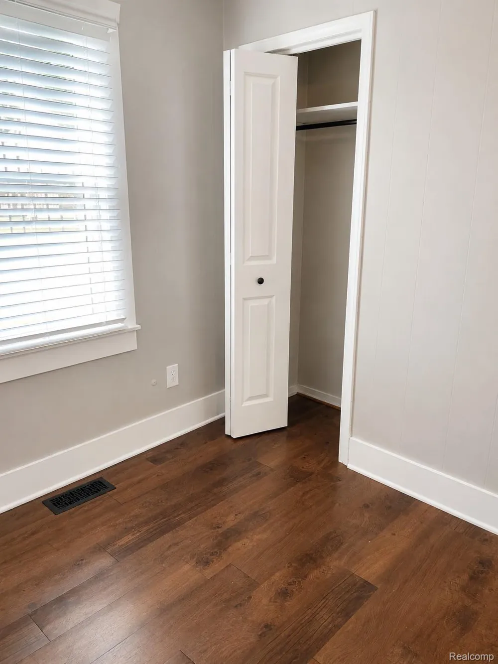 1507 Pagel Avenue Lincoln Park City, MI 48146