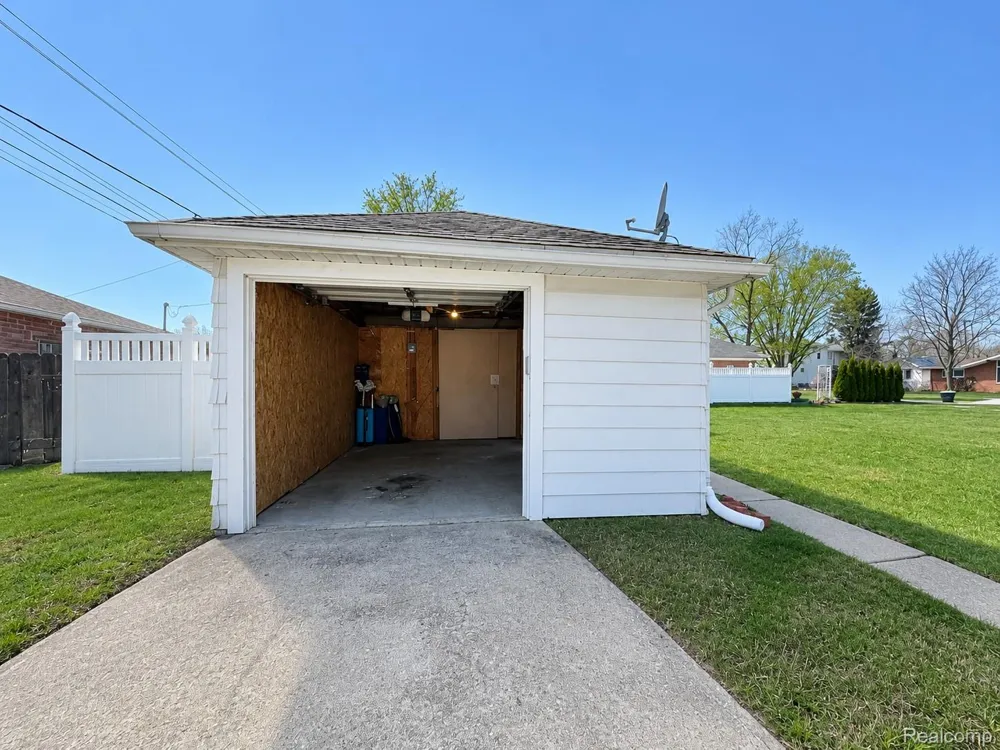 1507 Pagel Avenue Lincoln Park City, MI 48146