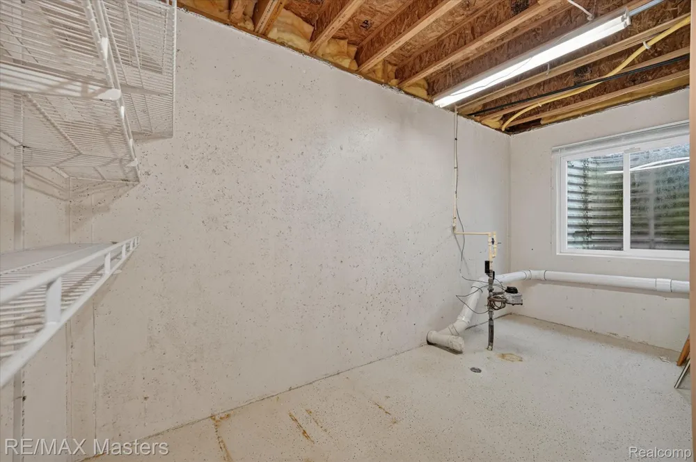 28377 Essex Flat Rock City, MI 48134