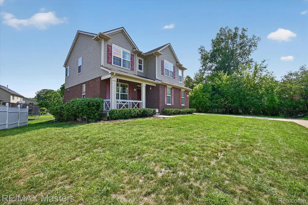 28377 Essex Flat Rock City, MI 48134
