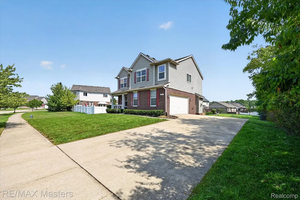 28377 Essex Flat Rock City, MI 48134