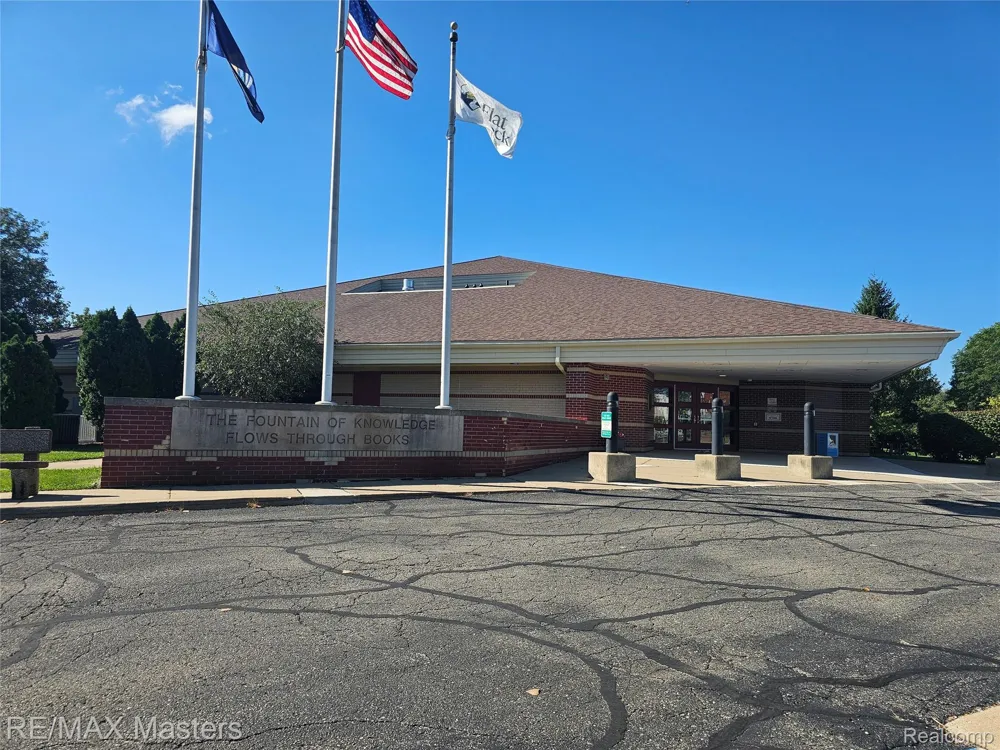 28377 Essex Flat Rock City, MI 48134