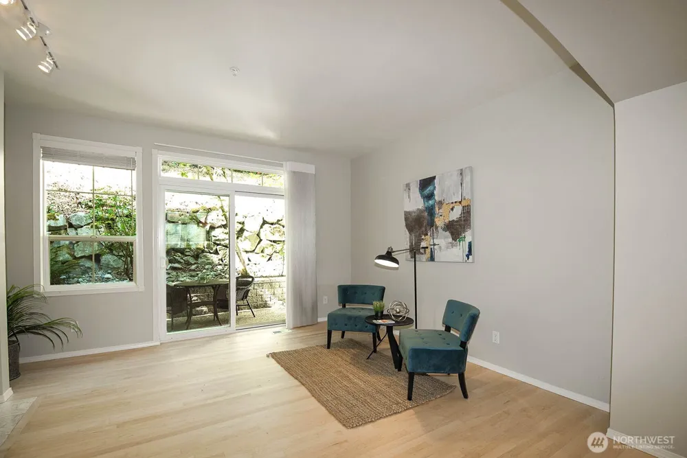 5349 236th Place SE #27-2 Issaquah, WA 98029