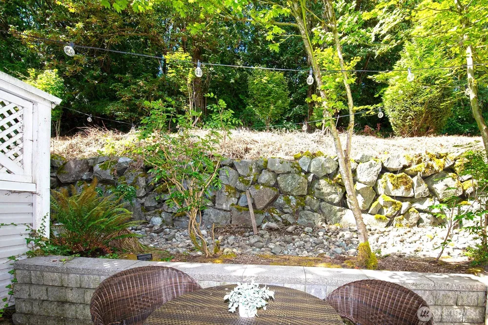 5349 236th Place SE #27-2 Issaquah, WA 98029