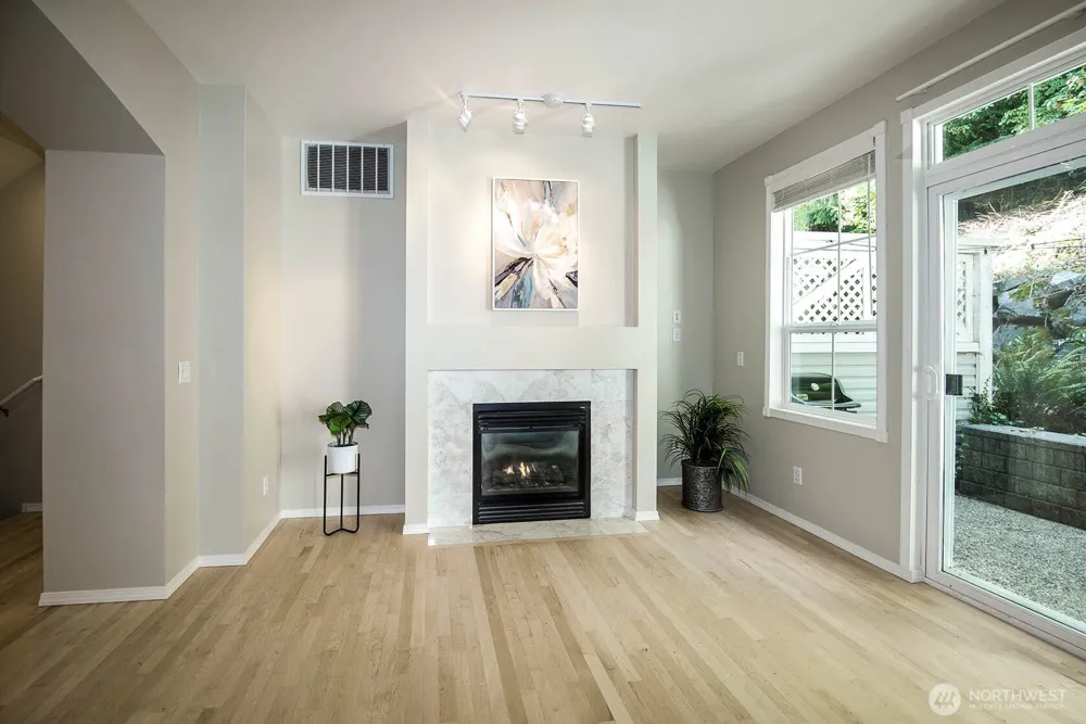 5349 236th Place SE #27-2 Issaquah, WA 98029