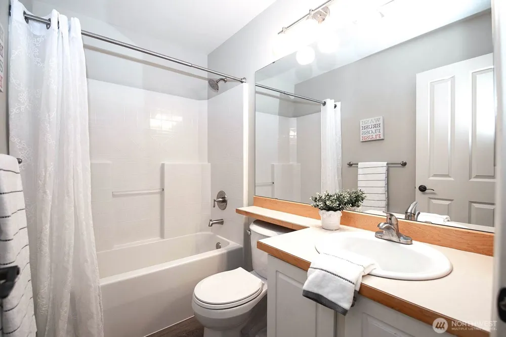 5349 236th Place SE #27-2 Issaquah, WA 98029