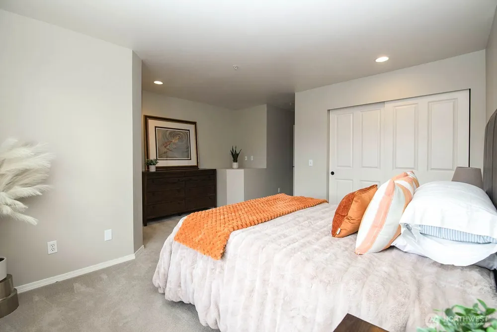 5349 236th Place SE #27-2 Issaquah, WA 98029