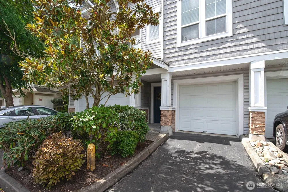 5349 236th Place SE #27-2 Issaquah, WA 98029