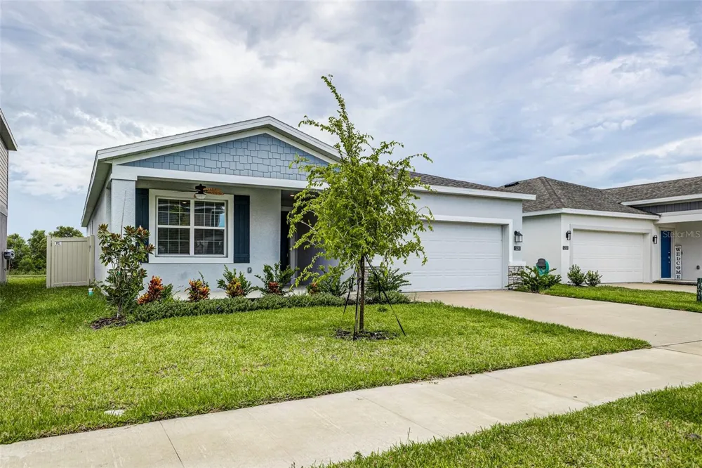 1228 TYLER LOOP Winter Haven, FL 33884