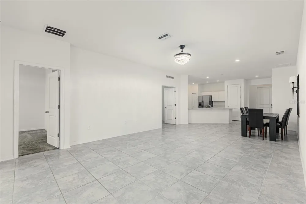 1228 TYLER LOOP Winter Haven, FL 33884